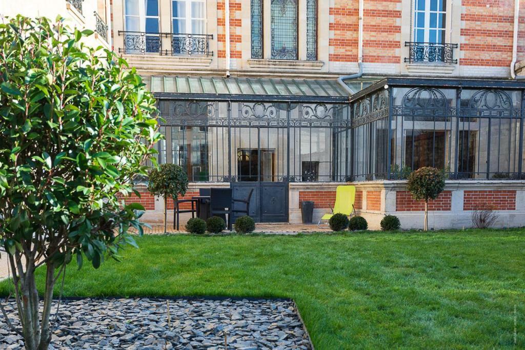 Le Jardin D'Hiver شالو أو شُمْبانيِ المظهر الخارجي الصورة